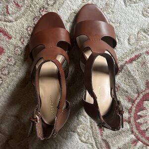Liz Claiborne Tan Leather Sandals